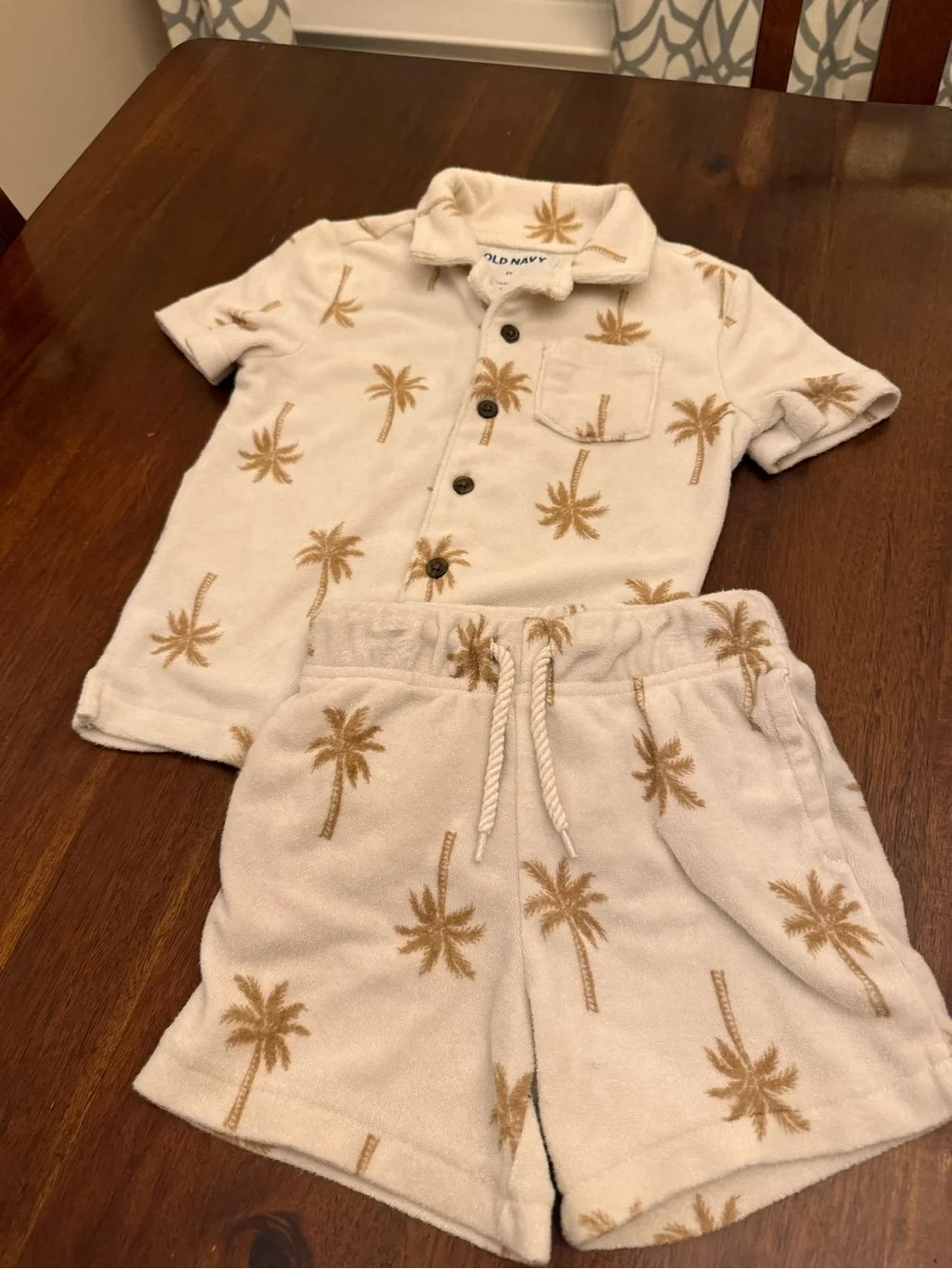 Old Navy Cream Palm-Print Kids Terry Set